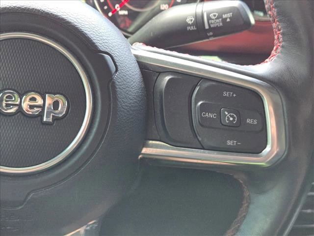 Used 2022 Jeep Wrangler Unlimited Rubicon w/ Cold Weather Group AWD/4WD image 11
