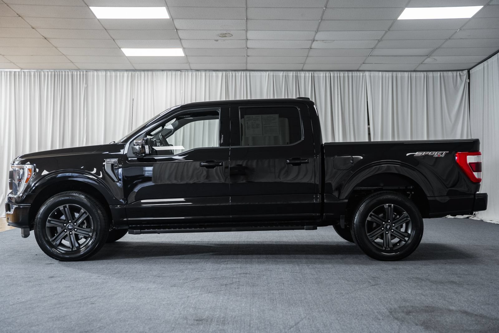 Certified 2023 Ford F150 Lariat w/ Equipment Group 502A High AWD/4WD image 4