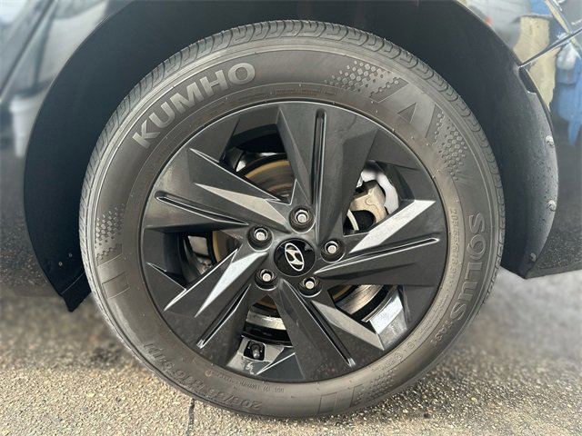 Used 2023 Hyundai Elantra SEL w/ Cargo Package image 10