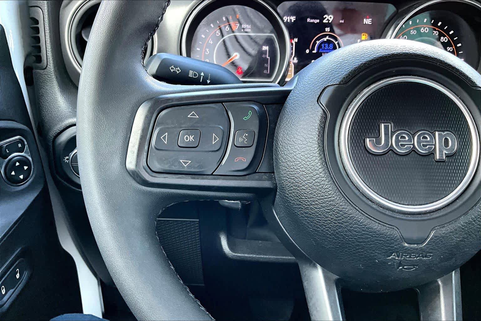 Used 2023 Jeep Gladiator Sport AWD/4WD image 24