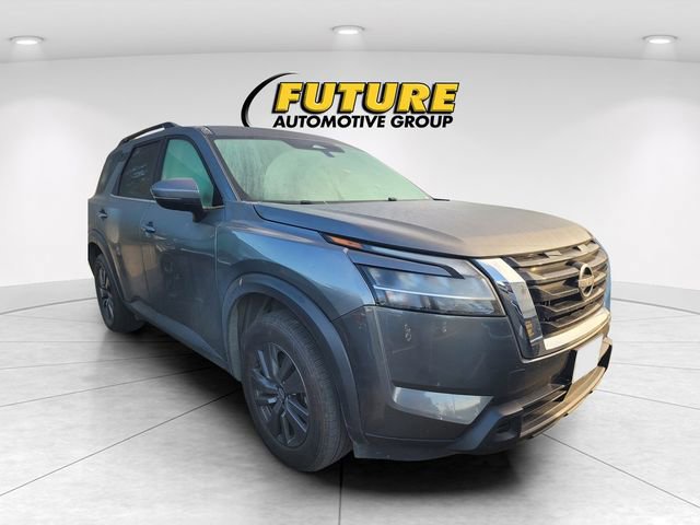 Used 2022 Nissan Pathfinder SV image 4