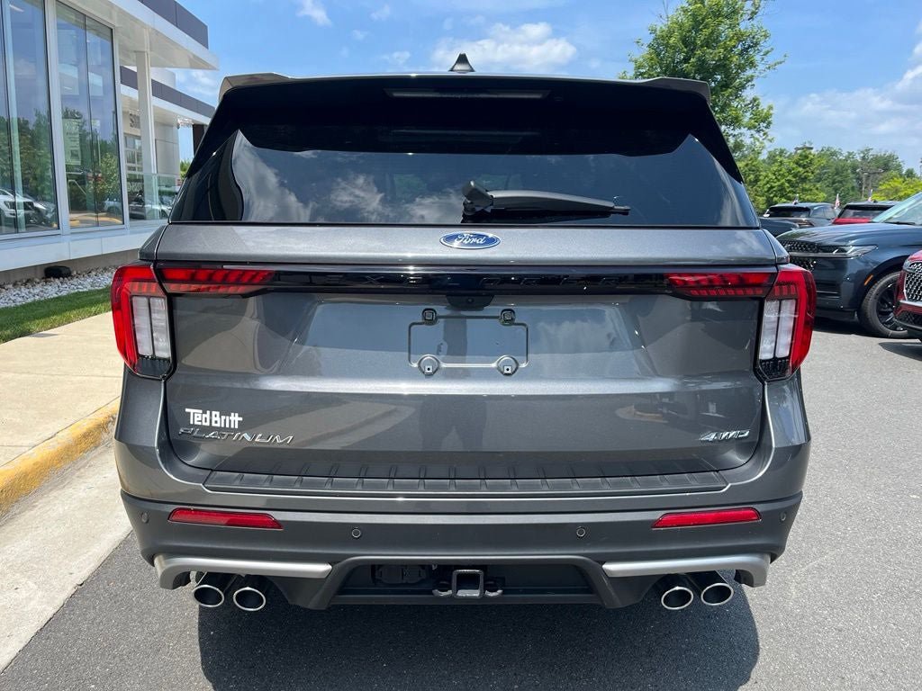 Certified 2025 Ford Explorer Platinum w/ Ultimate Package AWD/4WD image 8