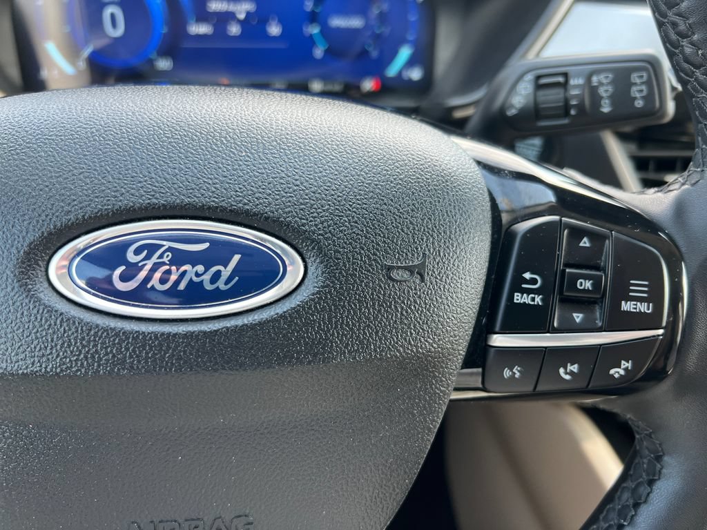 Certified 2022 Ford Escape SEL w/ Technology Package FWD image 30