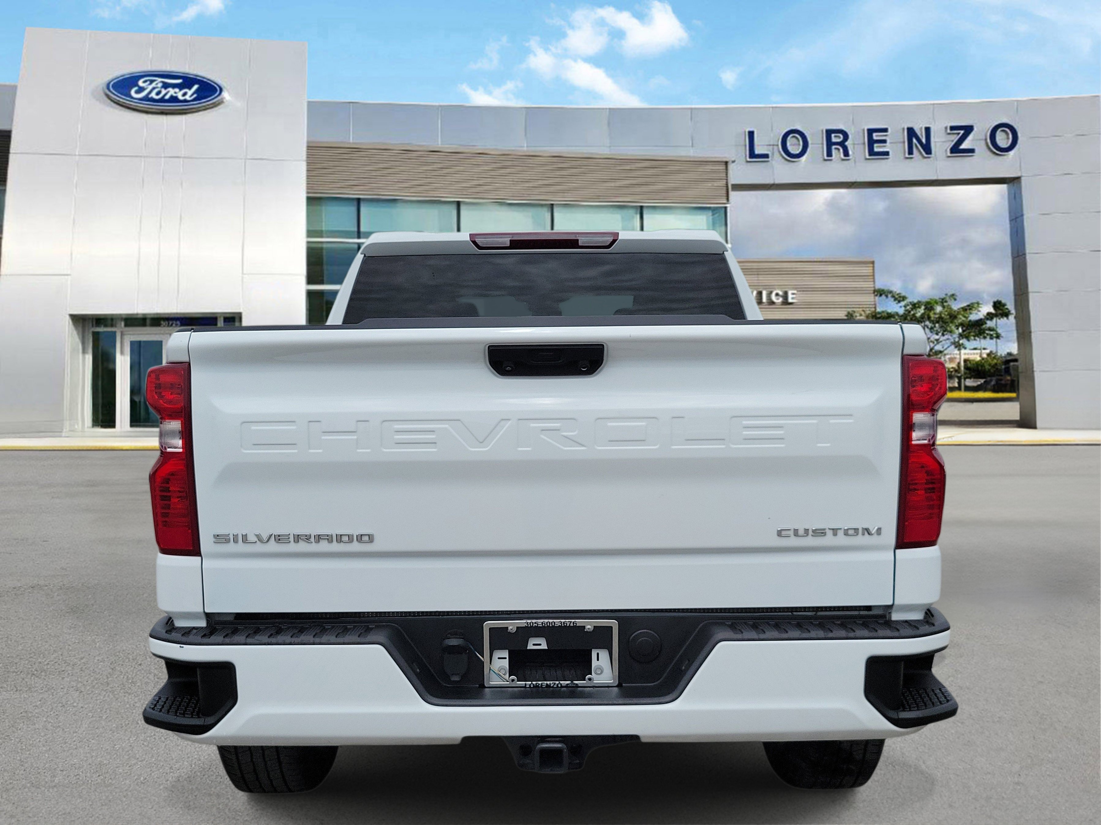 Used 2024 Chevrolet Silverado 1500 Custom RWD image 6