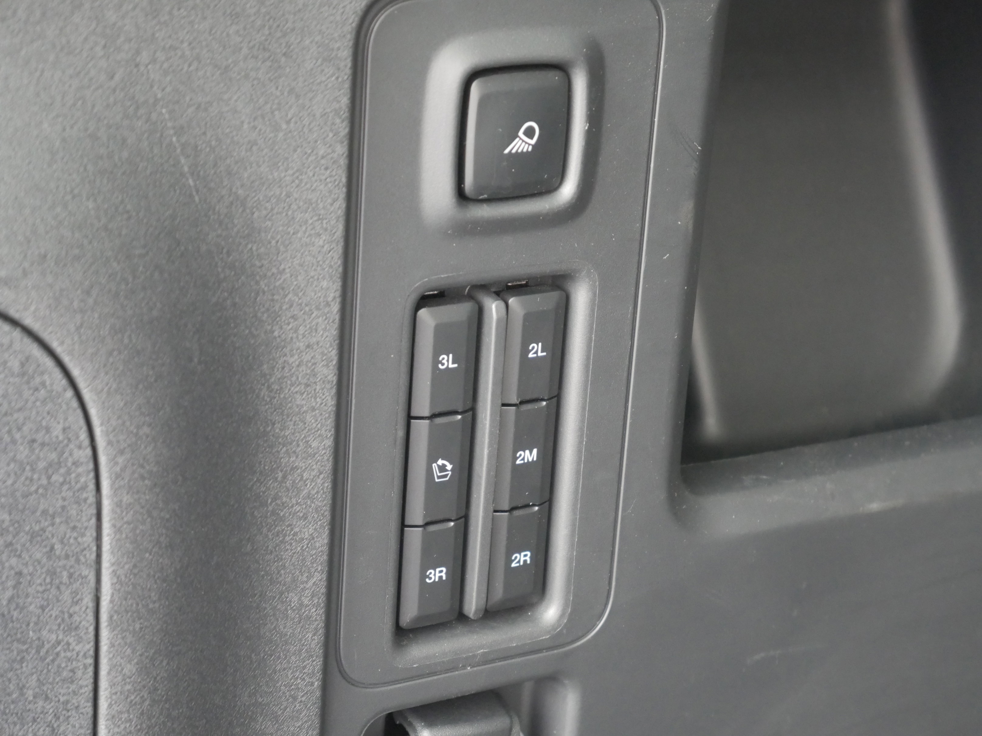 Certified 2025 Ford Expedition Max Platinum image 28