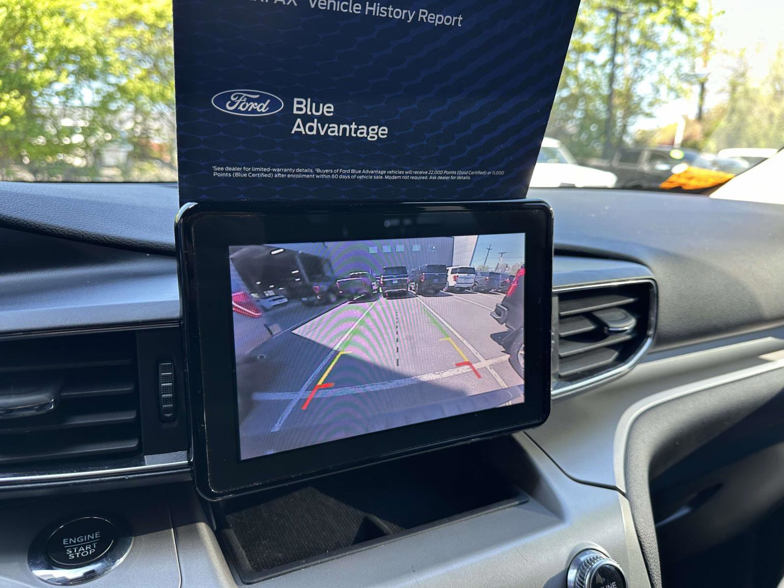 Certified 2022 Ford Explorer XLT w/ Equipment Group 202A AWD/4WD image 20