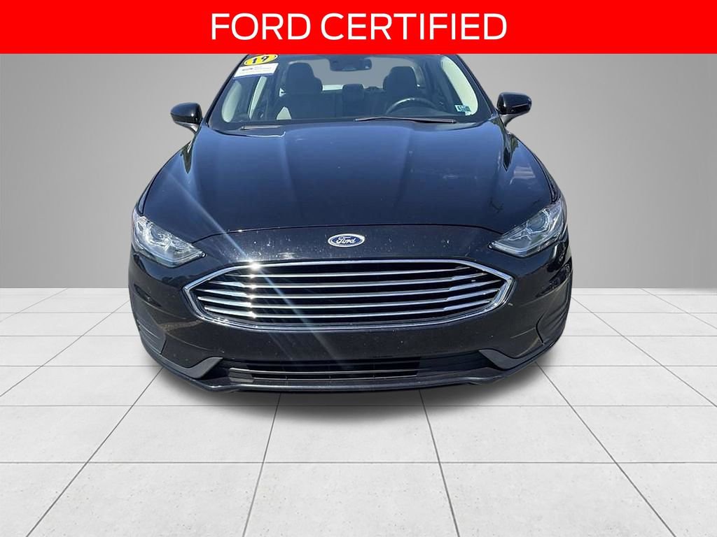 Certified 2019 Ford Fusion SE FWD image 2