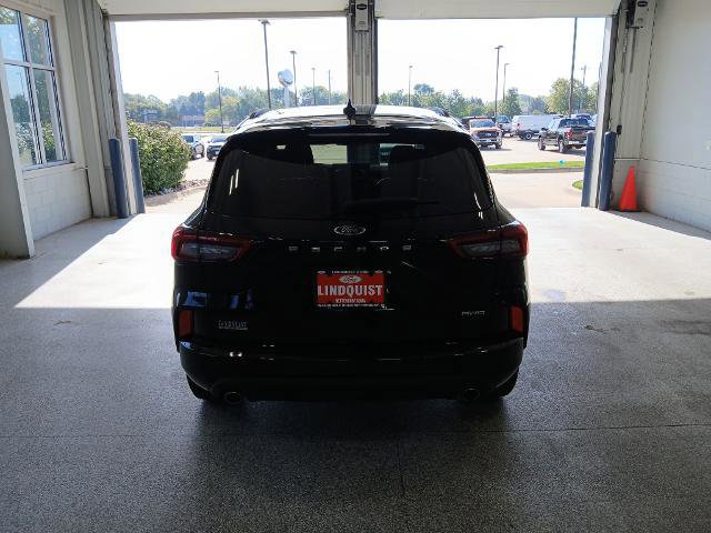 Certified 2023 Ford Escape ST-Line Select w/ Tech Pack #2 image 4