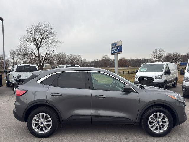 Certified 2022 Ford Escape SE w/ Convenience Package image 2