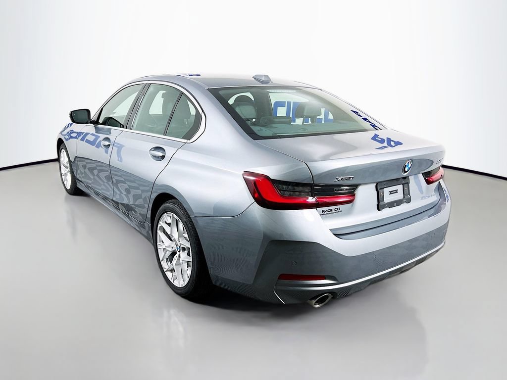 Used 2025 BMW 330i xDrive Sedan AWD/4WD image 6