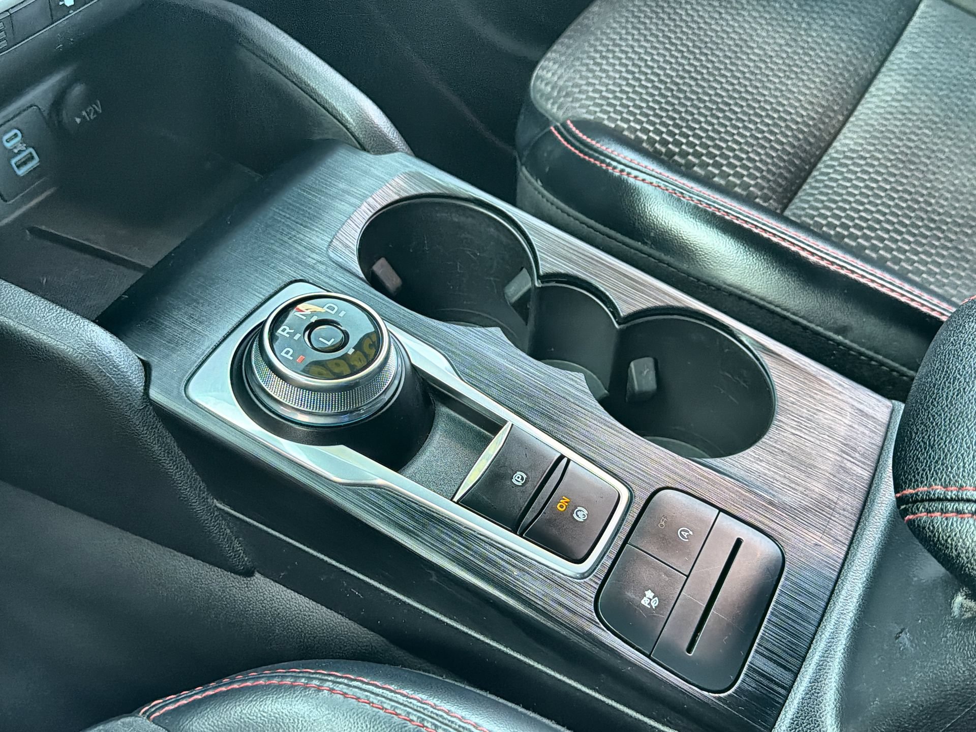 Certified 2023 Ford Escape ST-Line AWD/4WD image 19