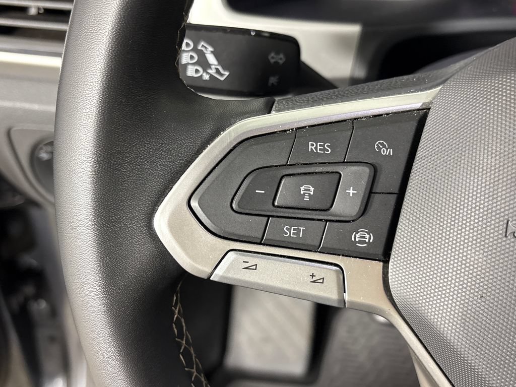 Used 2023 Volkswagen Atlas Cross Sport SE FWD image 17