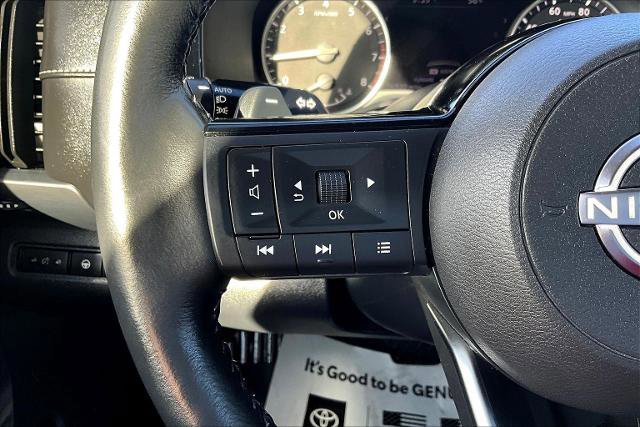 Used 2023 Nissan Pathfinder SL image 21
