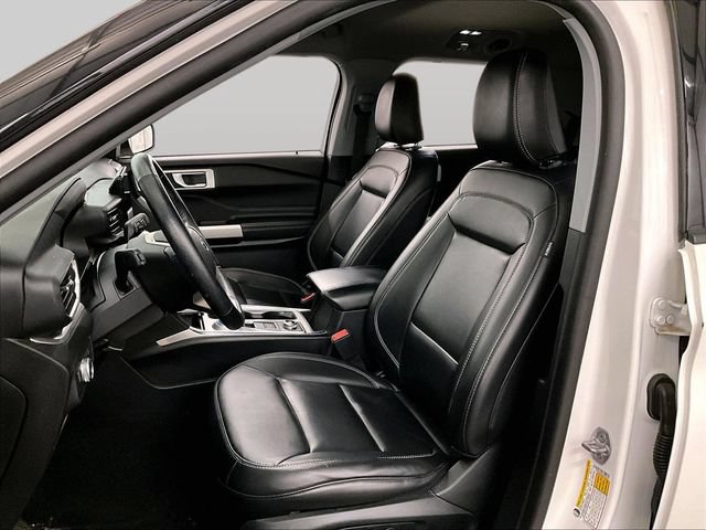 Certified 2021 Ford Explorer XLT w/ Equipment Group 202A AWD/4WD image 24
