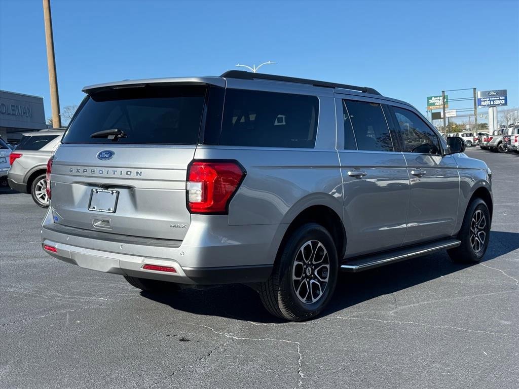 Certified 2023 Ford Expedition Max XLT image 4