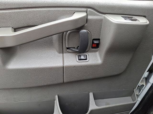 Used 2020 GMC Savana 3500 w/ Power Convenience Package image 9