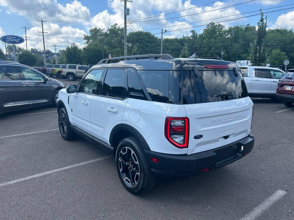 Certified 2023 Ford Bronco Sport Outer Banks w/ Tech Package AWD/4WD image 12