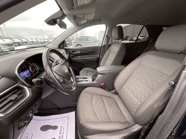 Used 2020 Chevrolet Equinox LT w/ Driver Convenience Package image 11