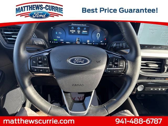 Certified 2025 Ford Escape SE w/ PHEV Premium Package image 17