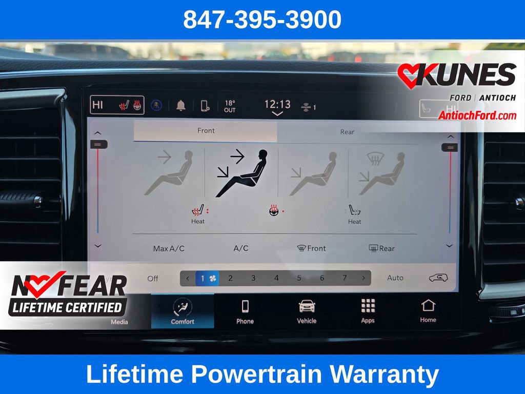 Used 2024 Chrysler Pacifica Touring-L image 50