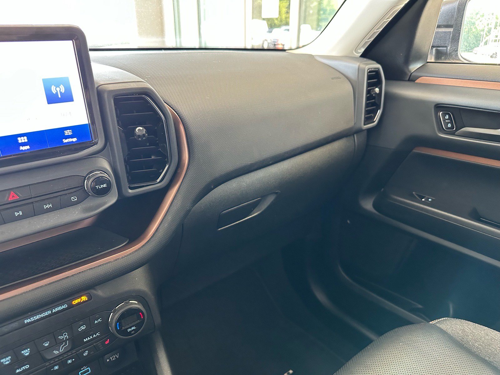 Certified 2021 Ford Bronco Sport Outer Banks AWD/4WD image 30