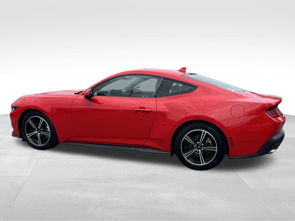 Certified 2024 Ford Mustang Coupe RWD image 8