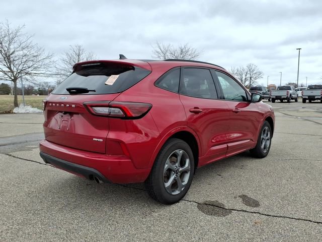 Certified 2024 Ford Escape ST-Line w/ Tech Pack #1 AWD/4WD image 6