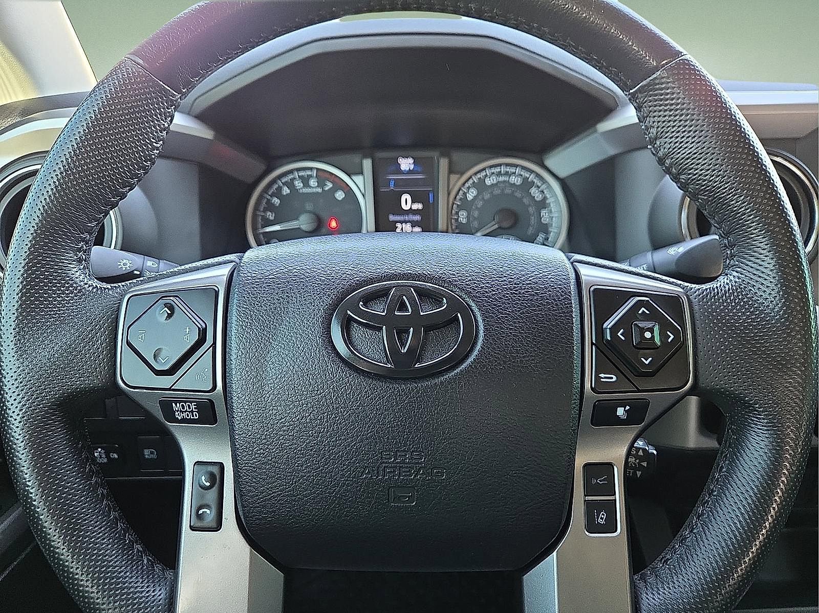 Used 2022 Toyota Tacoma SR5 RWD image 24