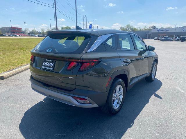 Used 2025 Hyundai Tucson SE image 5