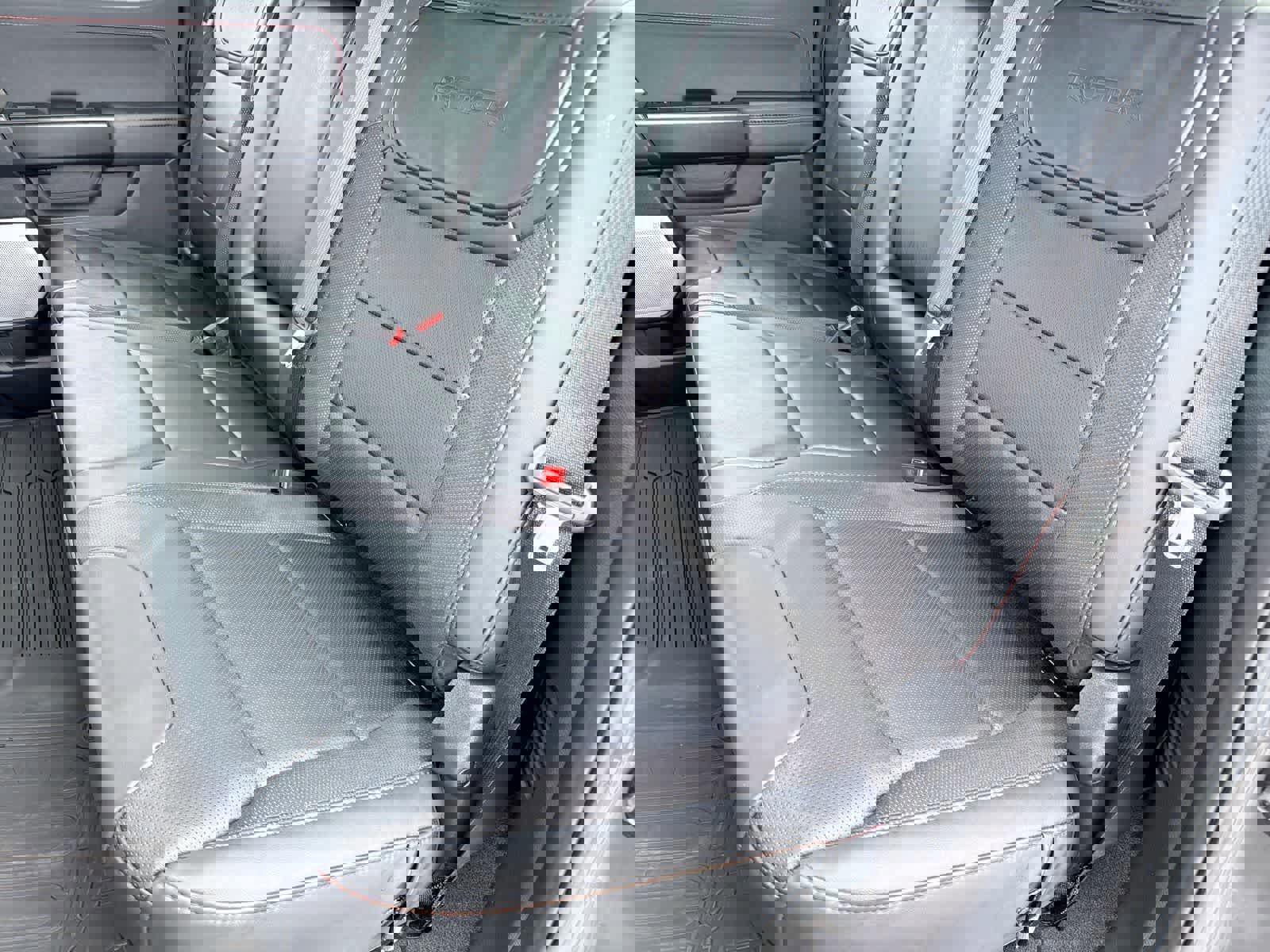 Certified 2025 Ford F150 Raptor image 21