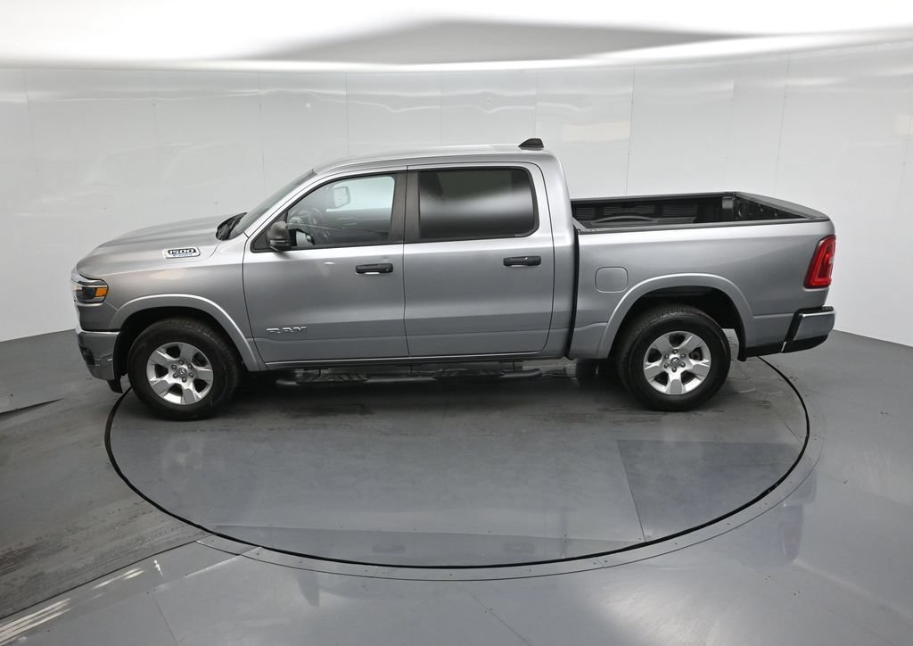 Used 2025 RAM 1500 Big Horn RWD image 41