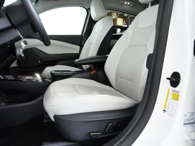 Certified 2025 Ford Mustang Mach-E Premium AWD/4WD image 17
