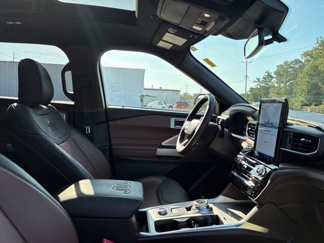 Certified 2022 Ford Explorer King Ranch w/ Class IV Trailer Tow Package AWD/4WD image 24