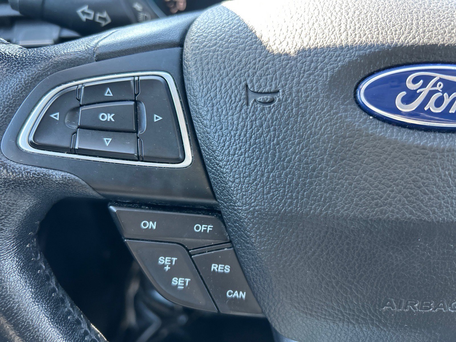 Certified 2018 Ford Escape SEL image 25