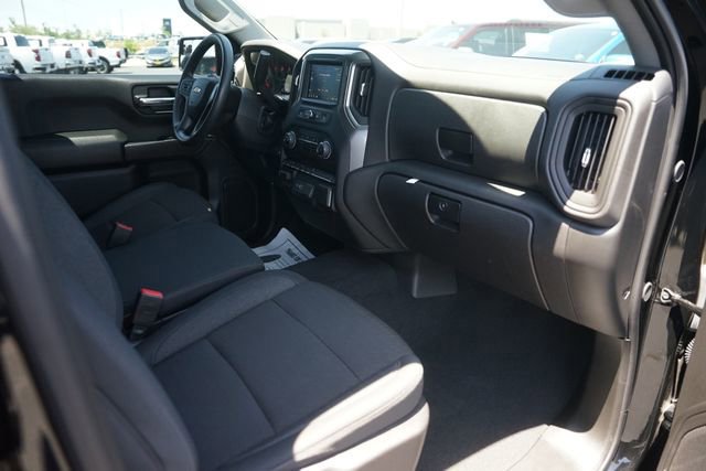 Used 2025 Chevrolet Silverado 1500 Custom AWD/4WD image 17