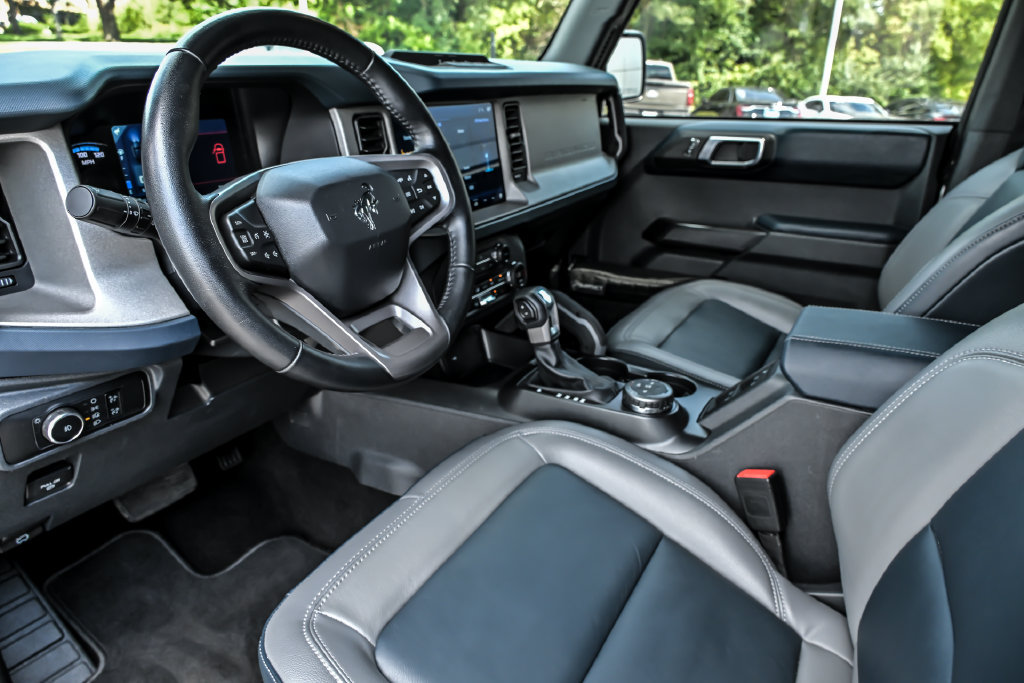 Certified 2024 Ford Bronco Outer Banks AWD/4WD image 11