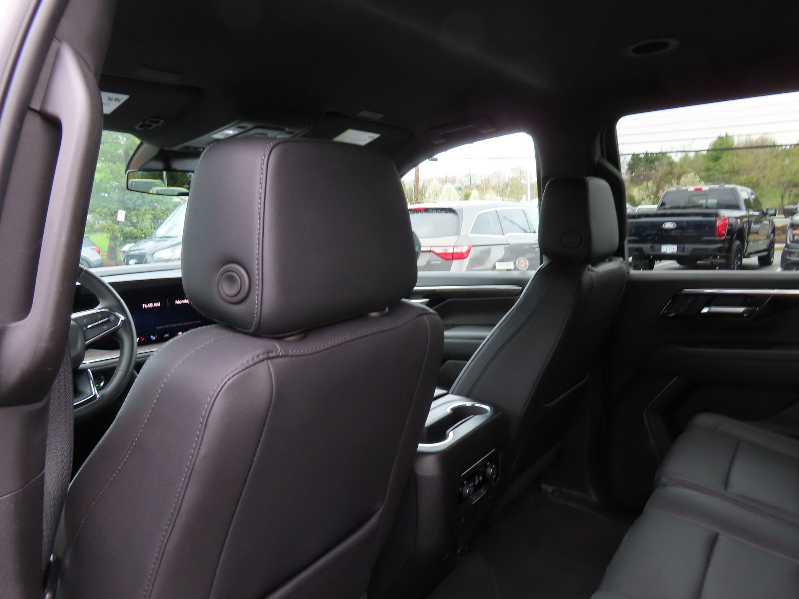 Used 2025 Chevrolet Tahoe LT image 28