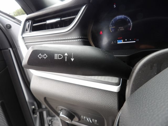 Used 2023 Jeep Grand Cherokee Altitude AWD/4WD image 26