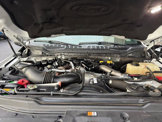 Certified 2017 Ford F350 Platinum w/ Platinum Ultimate Package image 9