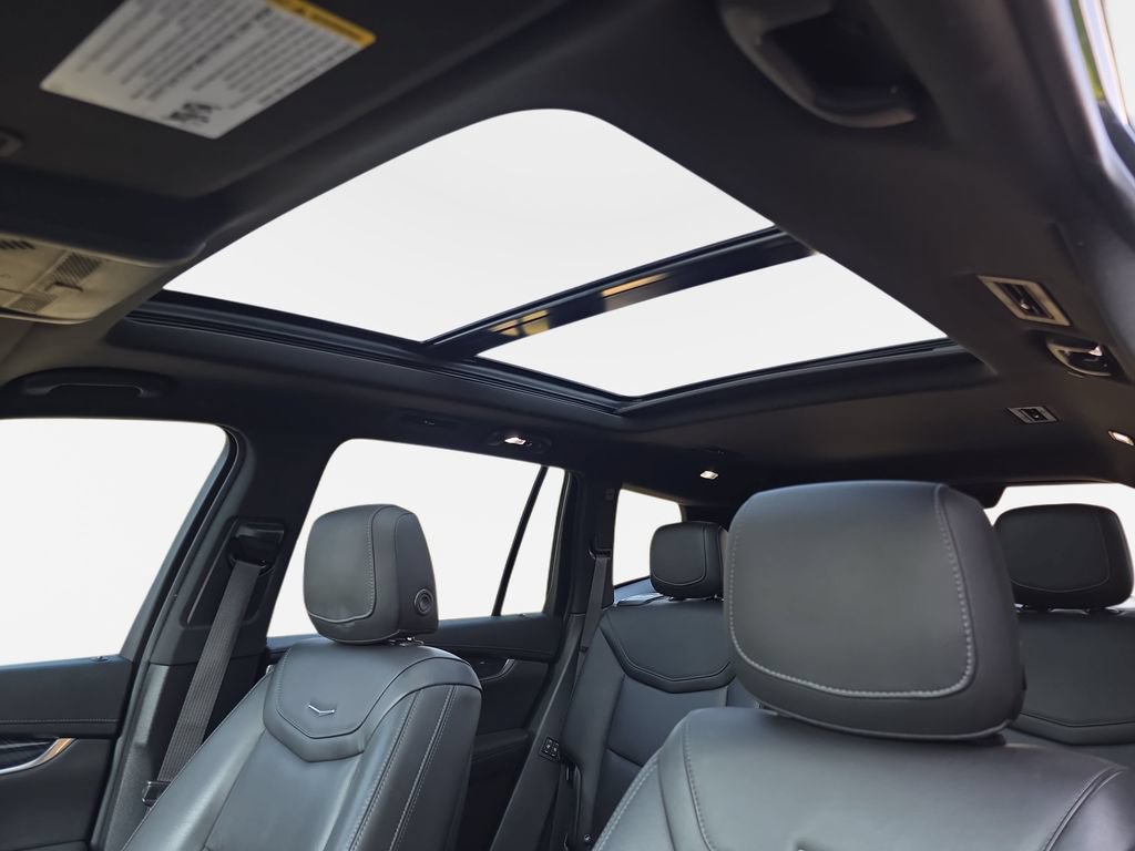 Used 2021 Cadillac XT6 Premium Luxury AWD/4WD image 28
