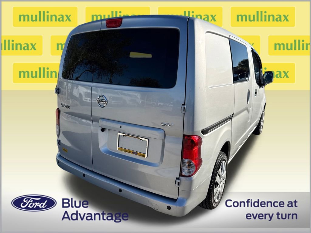 Used 2017 Nissan NV200 SV image 3