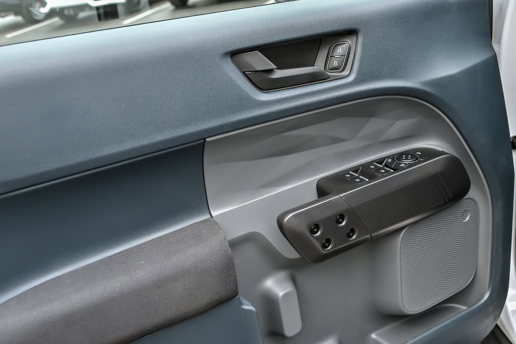 Certified 2025 Ford Maverick XL FWD image 14