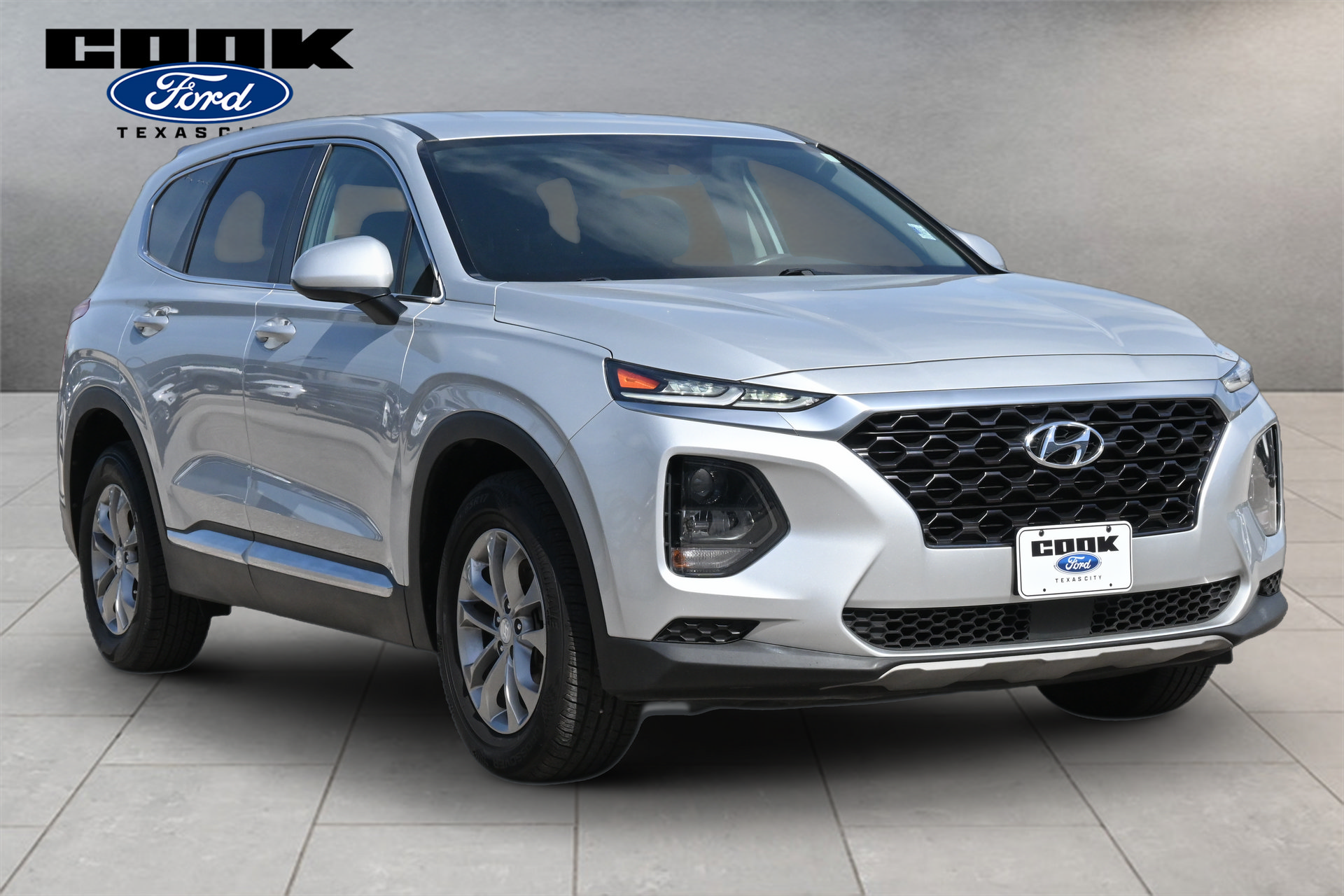 Used 2020 Hyundai Santa Fe SE w/ Cargo Package FWD image 2