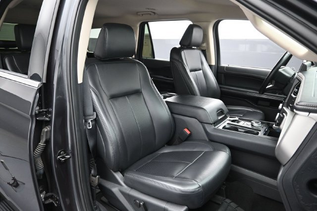 Certified 2024 Ford Expedition XLT RWD image 31