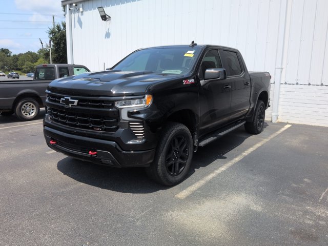 Used 2023 Chevrolet Silverado 1500 LT Trail Boss AWD/4WD image 2