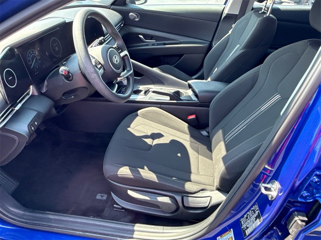 Used 2024 Hyundai Elantra SEL image 9