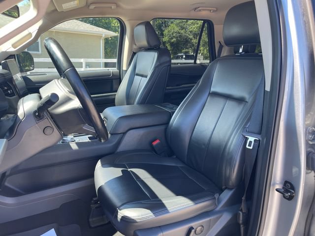 Certified 2024 Ford Expedition XLT RWD image 9