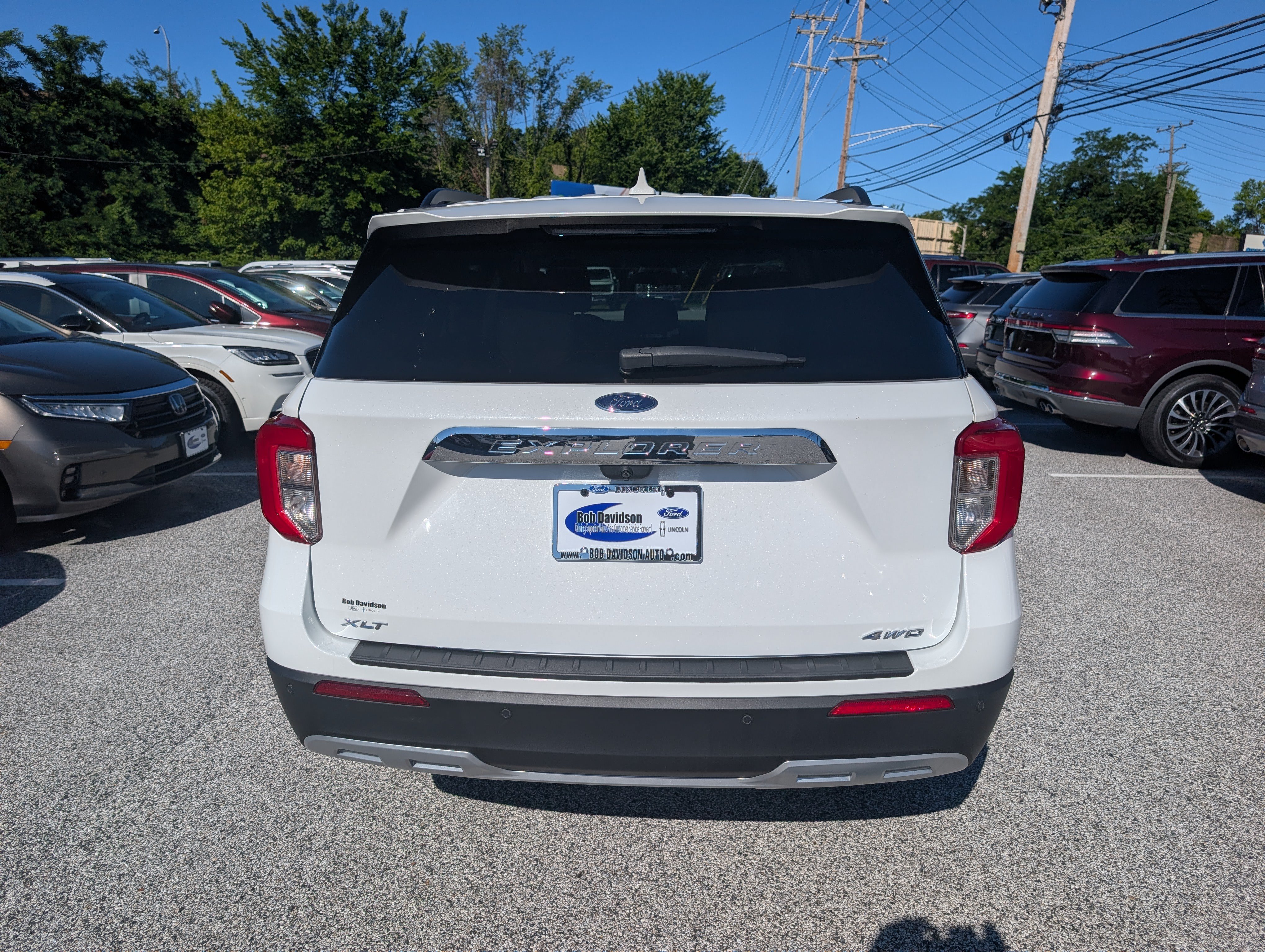 Certified 2022 Ford Explorer XLT w/ Equipment Group 202A AWD/4WD image 6