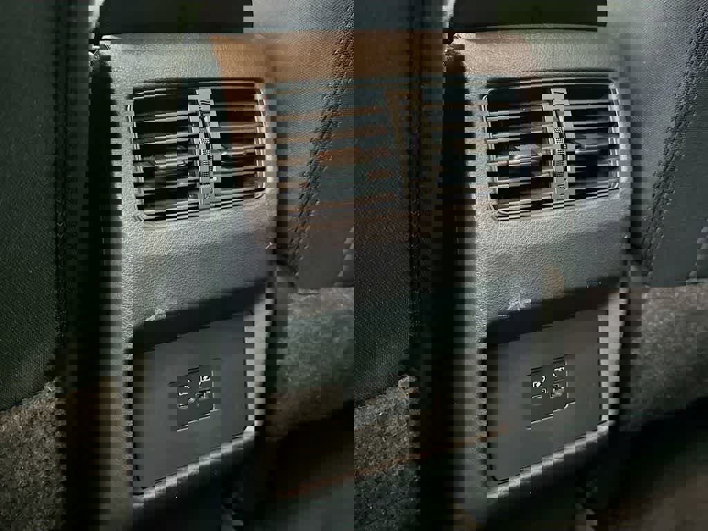 Used 2022 Nissan Rogue SV image 13