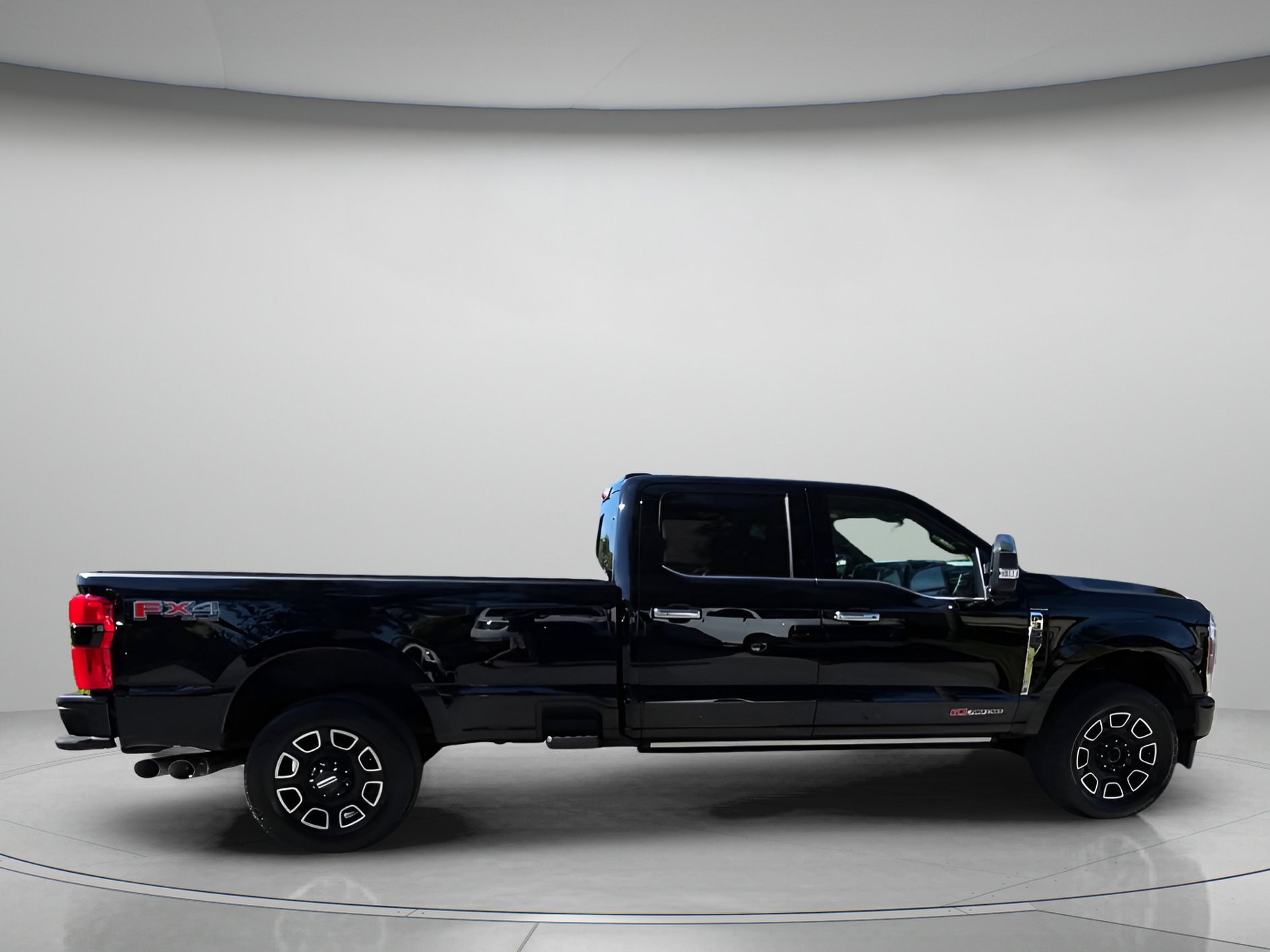 Certified 2023 Ford F350 Platinum image 32